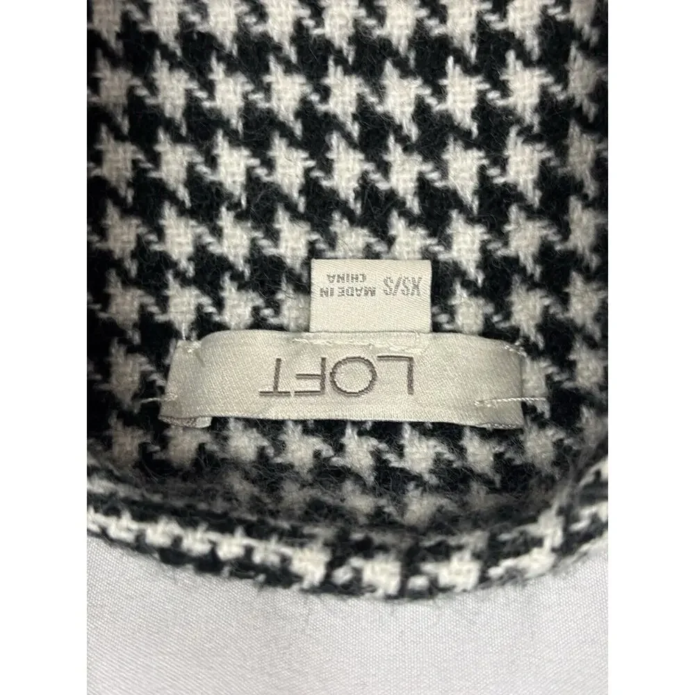 Ann Taylor LOFT Reversible Houndstooth Poncho Size XS/S Black/White Fringe